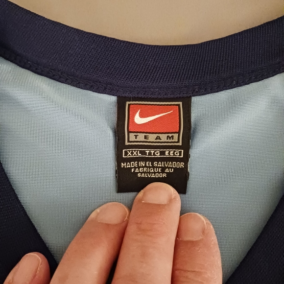 UNC Tarheels Football Jersey - XXL - Picture 6 of 7